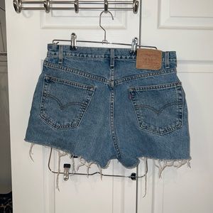 LEVI VINTAGE DENIM SHORTS